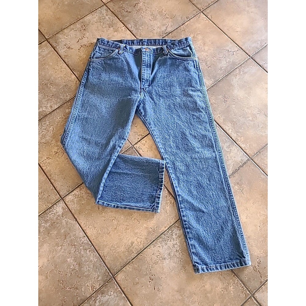Wrangler Jeans Men's 38x29 Straight Leg 13MWZ Denim Blue Jeans Casual Western US